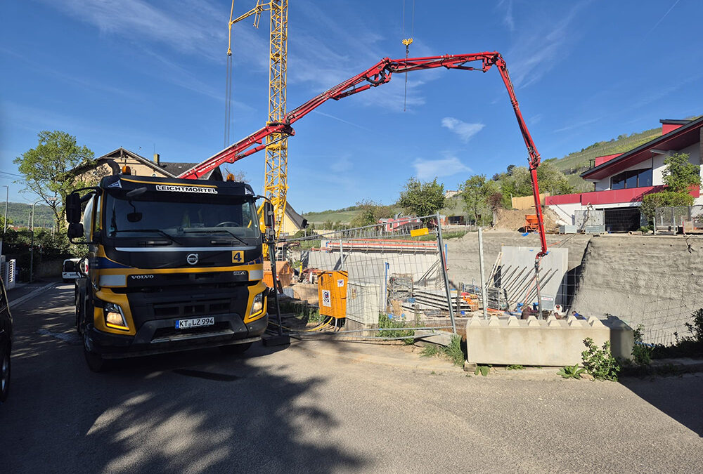 Würzburg Weingut Knoll, Am Stein: Lieferung von Transportbeton (Auftraggeber:  Stolz Ingenieurbau Hammelburg)